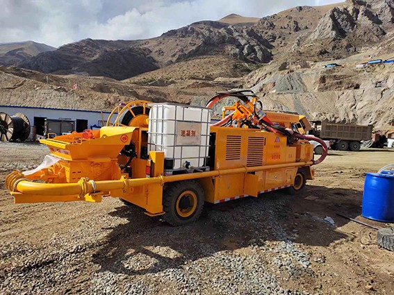 礦用柴油機濕式混凝土噴射車